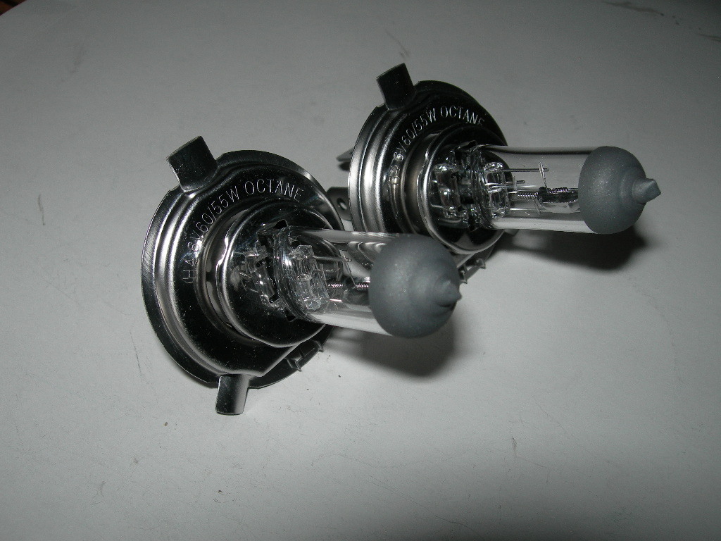 6V 60/55W H4 3ツ爪バルブ 2個セット 光量アップ 車検対策等に最適 空冷VW ビートル バス ワーゲン 欧州車 アメ車 旧車に 拍卖