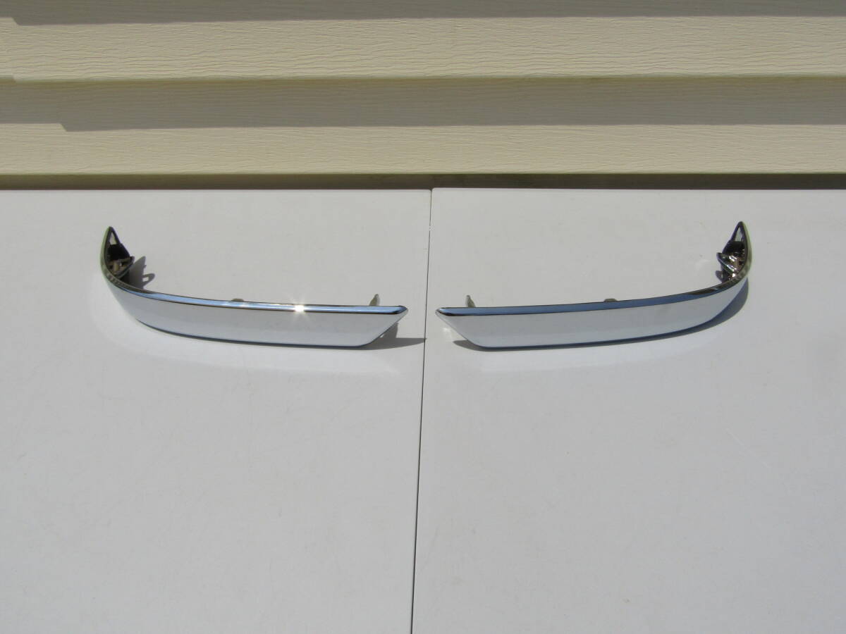 ムーヴキャンバス LA800S 純正 リアバンパー メッキモール 左右 未使用 52706-B2010 52707-B2010 ムーヴ ■■ 13080102拍卖