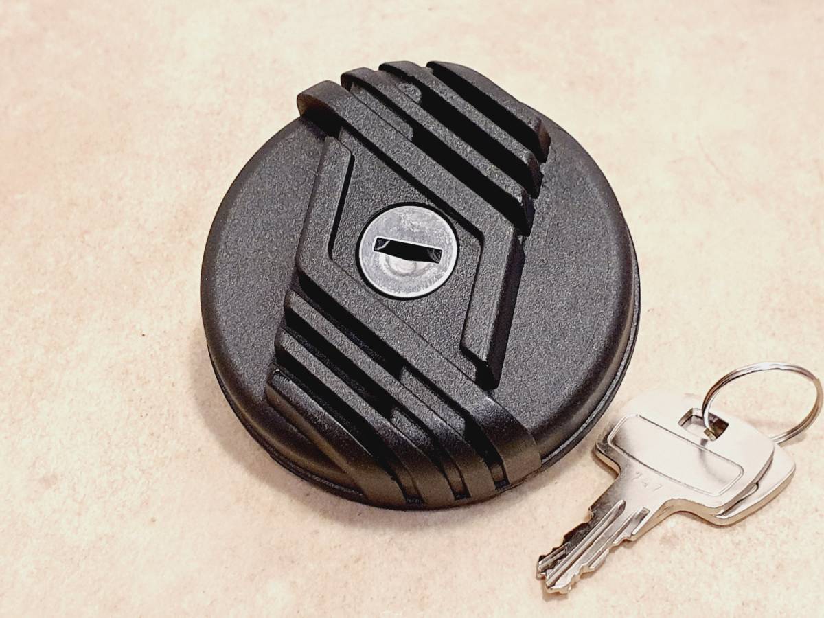 フィアット・X1/9/124/125/127/131/132/レガータ/リトモ 燃料キャップ拍卖