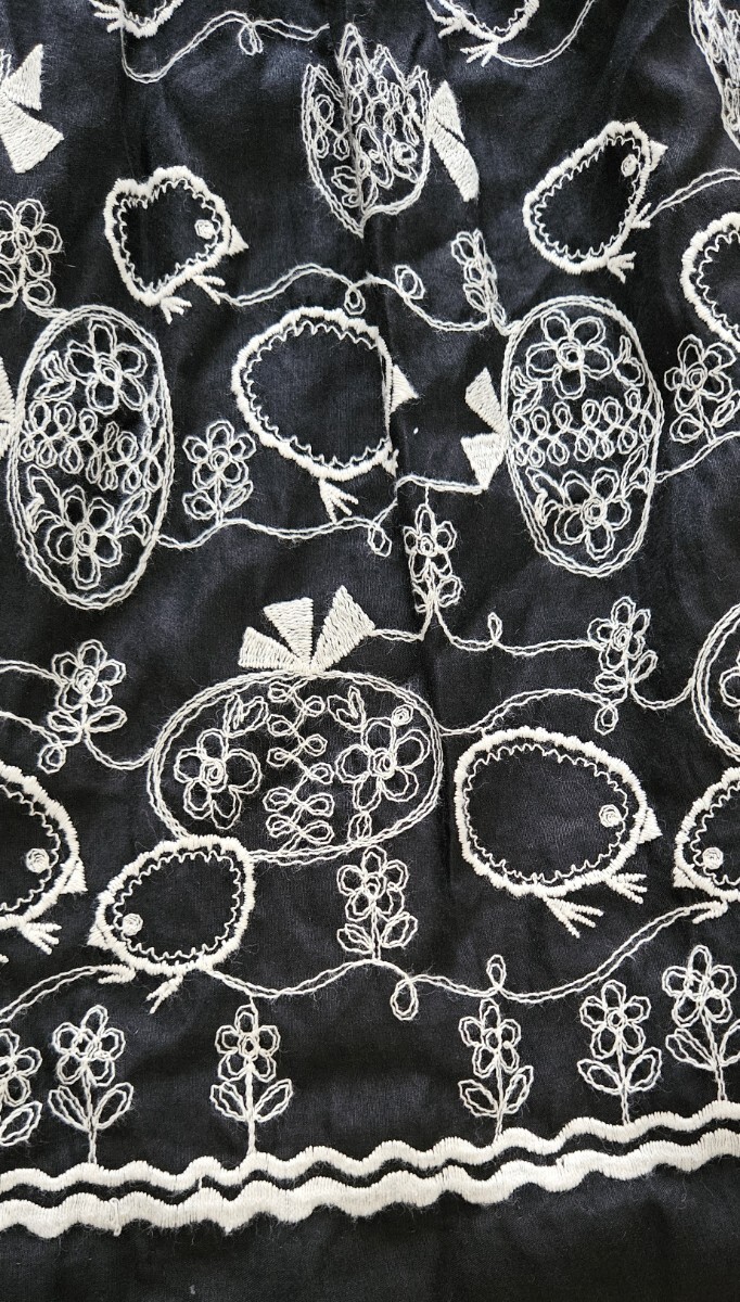 ♪ジェーンマープル♪スカート♪黒♪トリさん柄の刺繍がかわいい♪拍卖