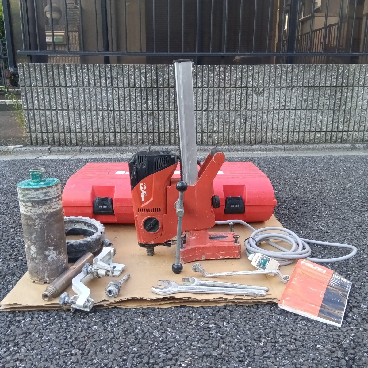 大特価!!! ★値下げ69000円★ DD120 HILTI ヒルティ ダイヤモンドコアドリル拍卖
