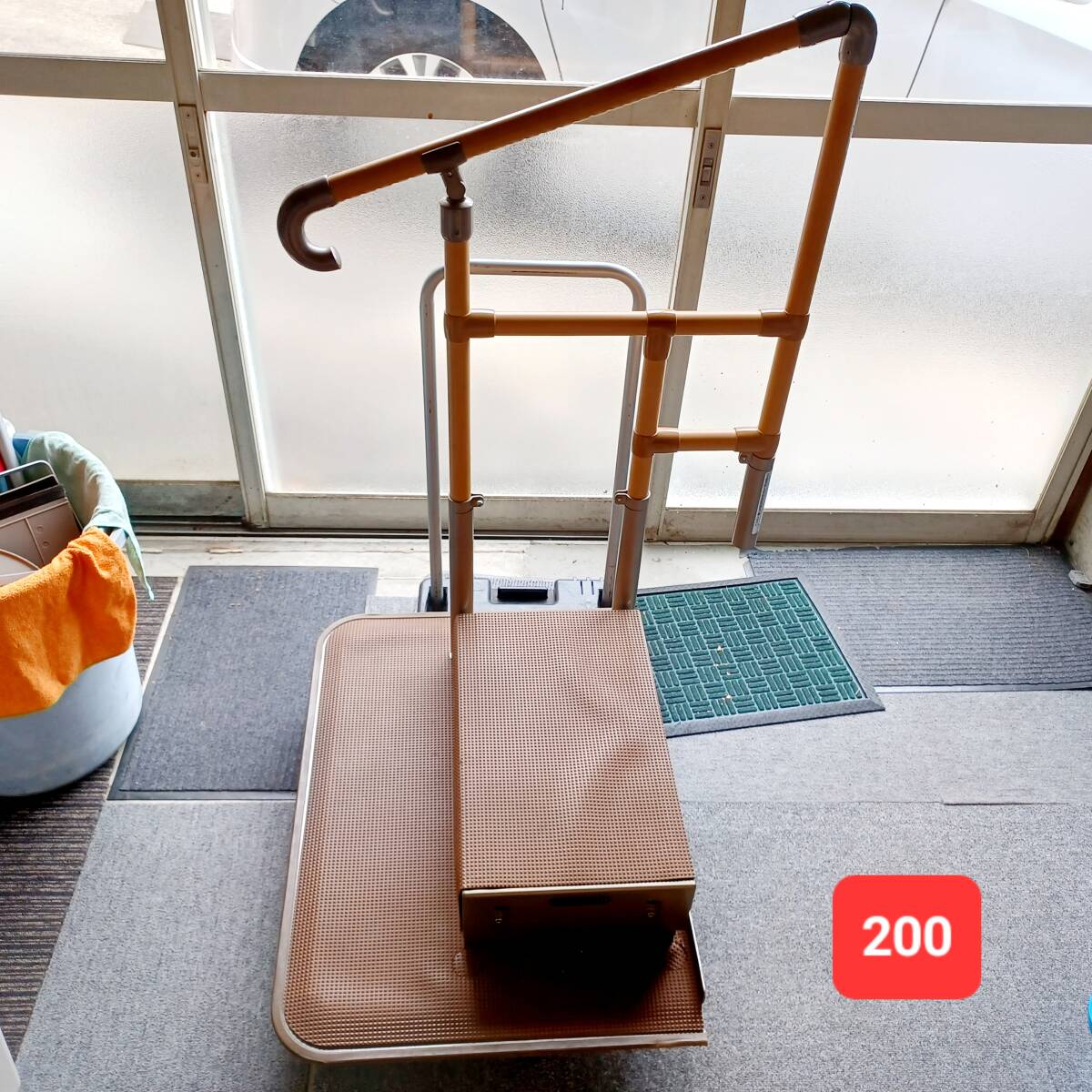 【BA-0204】『現状渡し』介護 手すり ステップ台付 玄関などに バラして発送します 家財便で発送 手渡しOK拍卖