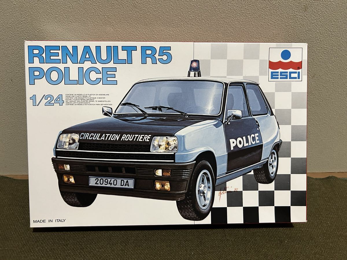 【1/24】ESCI/エッシー ルノー R5 ポリス パトカー 未使用品 プラモデル拍卖