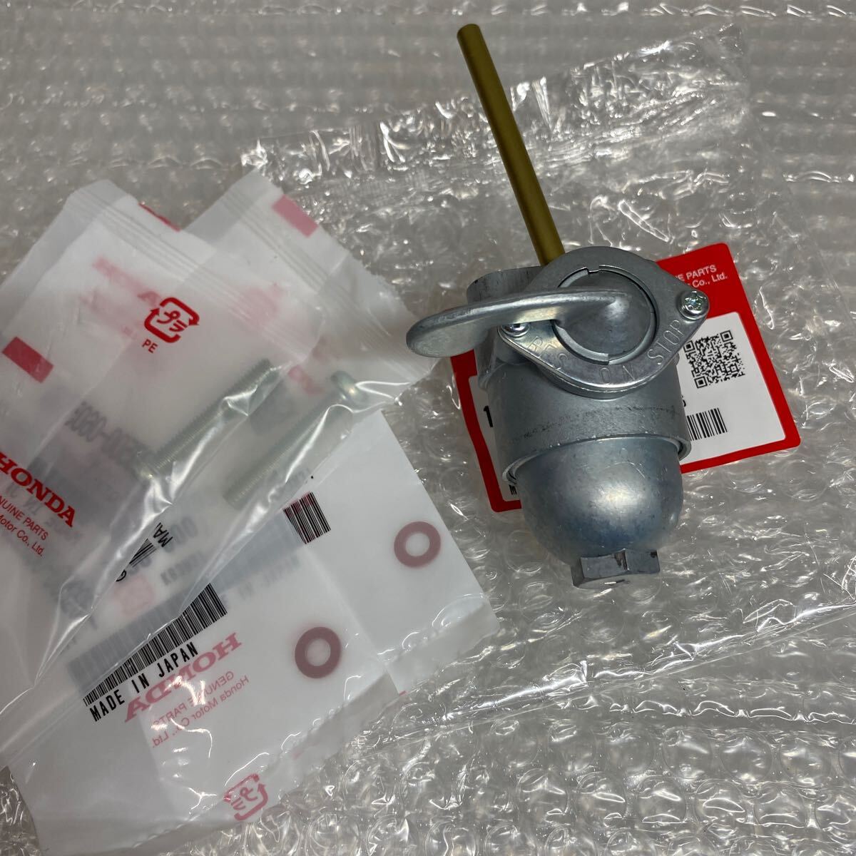 CB750K0/1 燃料コック ガソリンコック &ガスケット&ビス ホンダ純正 新品【水曜・日曜・祝日休み 臨時休業有】拍卖