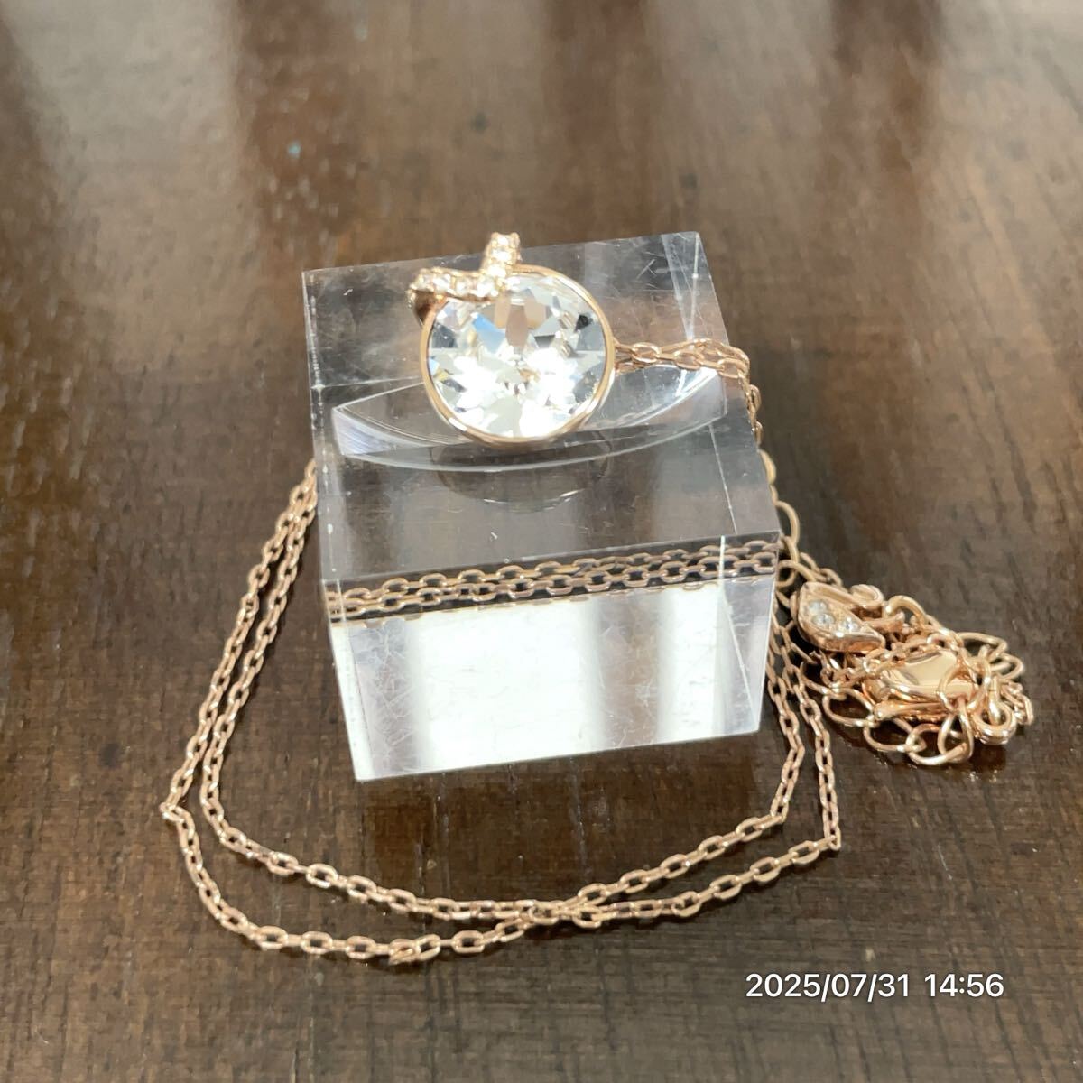 美品 SWAROVSKI スワロフスキー サークル調 クリスタル ラインストーン ゴールドカラー ネックレス ペンダント アクセサリー 装飾品 小物拍卖