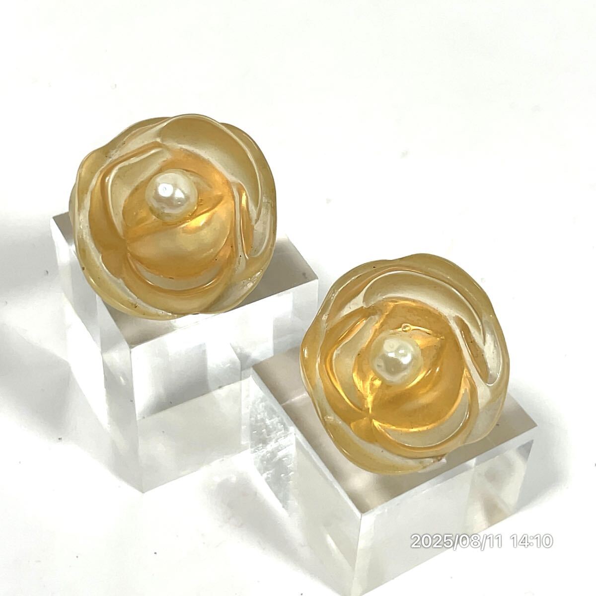vintage KENZO ケンゾー 花 フラワーモチーフ クリアガラス調 パール風 イヤリング ピアス アクセサリー 装飾品 ファッション 小物拍卖