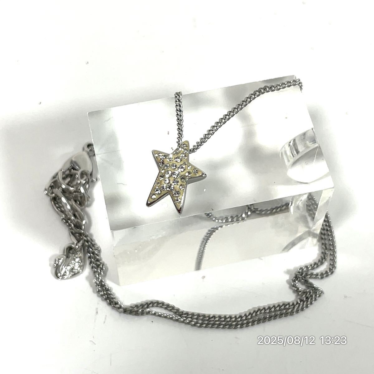 美品 SWAROVSKI スワロフスキー スターモチーフ 星 クリスタル ラインストーン シルバーカラー ネックレス ペンダント アクセサリー 装飾品拍卖