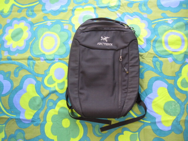 アークテリクス ARC'TERYX BLADE 24 リュック バッグ ブラック 49cm USED/10段階7程度 キャンプ アウトドア 古着拍卖