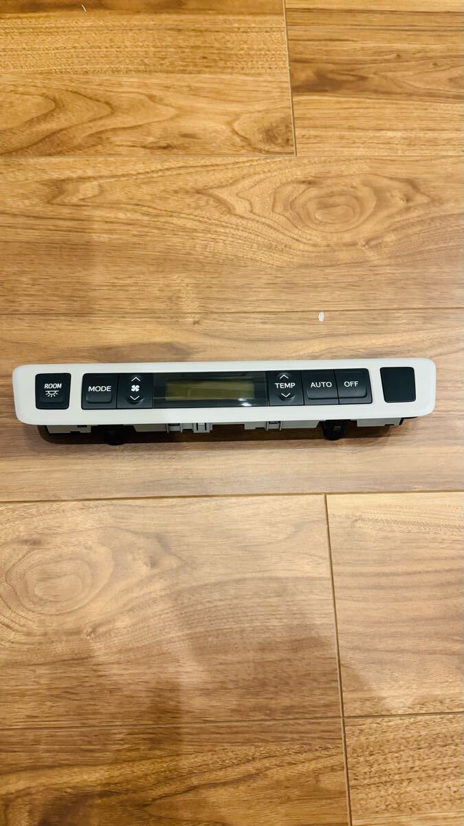 【LED打ち替え品】20 ヴェルファイア アルファード 純正リアエアコンスイッチ LEDアイスブルー ホワイト 白 作動確認済み 前期後期対応拍卖
