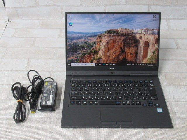 ▲AS0328 Ω 新DCN4 2791m 保証有 NEC【 LAVIE Direct PC-GN276U1GA 】【 Win10 Pro / i7-7500U / 8.00GB / SSD:256GB 】拍卖