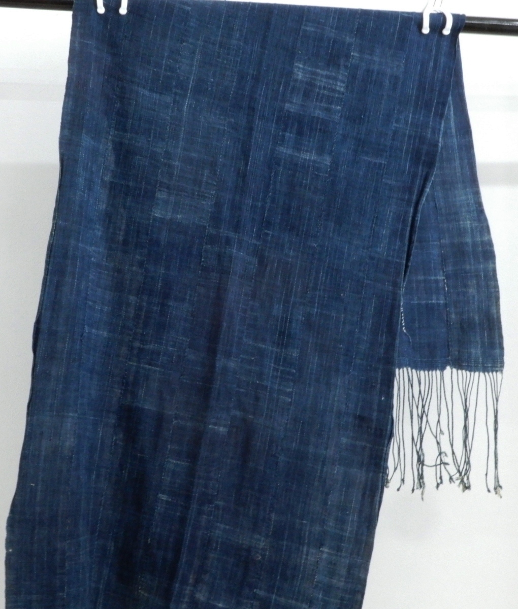<銀の斧>木綿・古布・アフリカ大陸・ブルキナファソ藍染布・ブルキナブランケット・手紡ぎ手織り手つなぎ・手仕事布拍卖