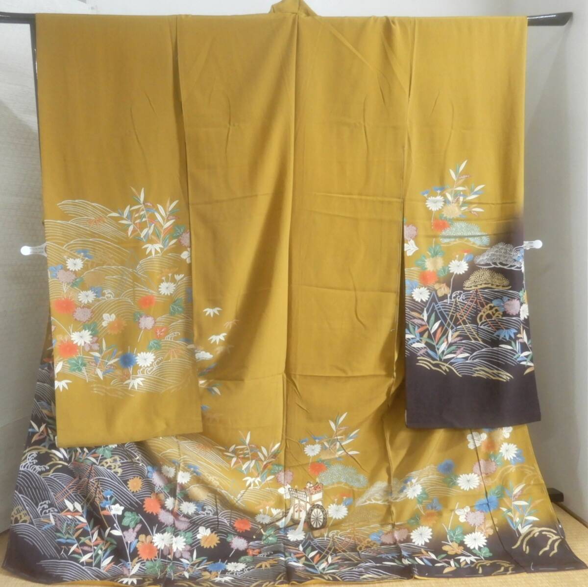 <銀の斧>正絹・仮仕立て・50万のお振袖・ぼかし染拍卖