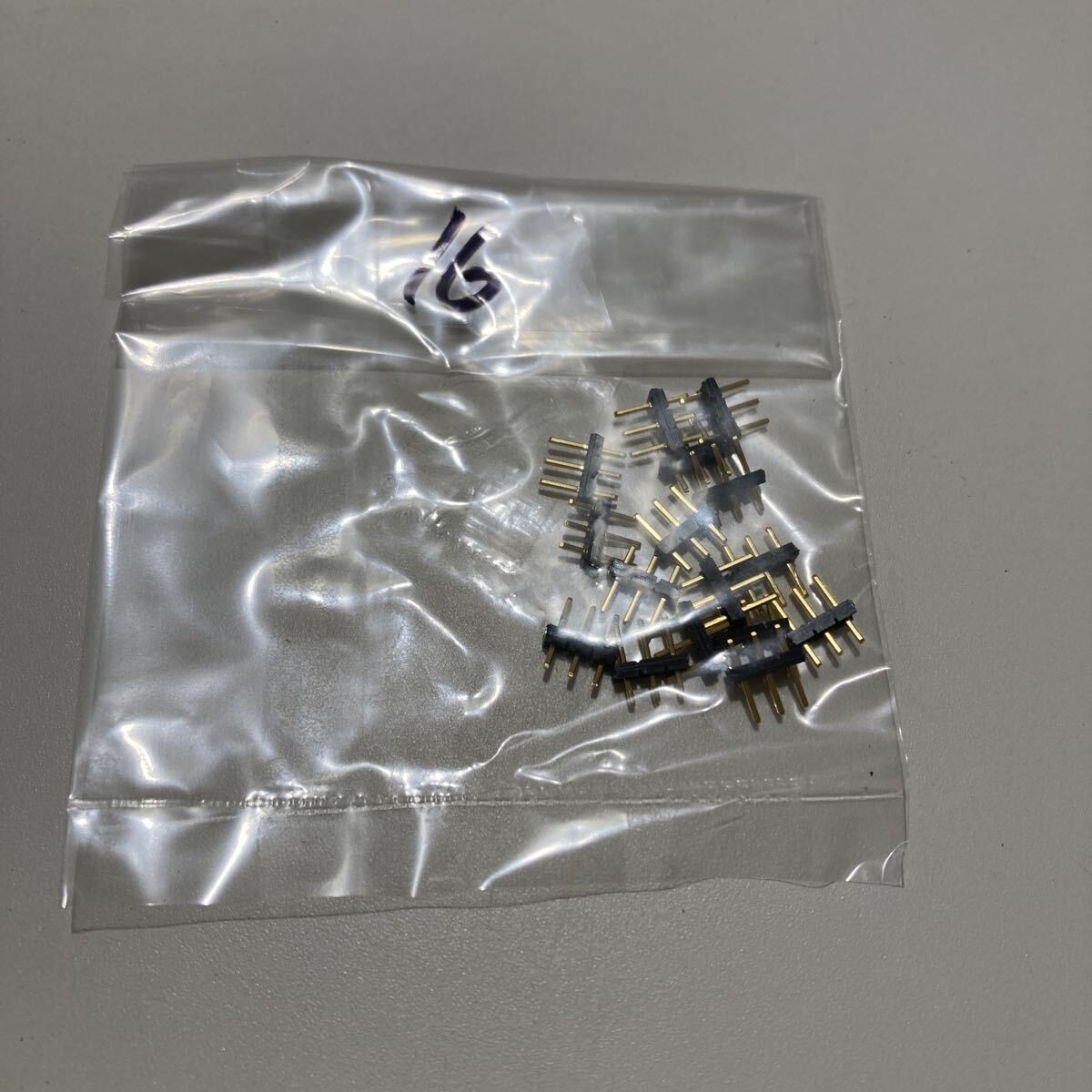 未使用品 オムロン OMRON 短絡コネクタ XJ8B-0311 16個セット拍卖