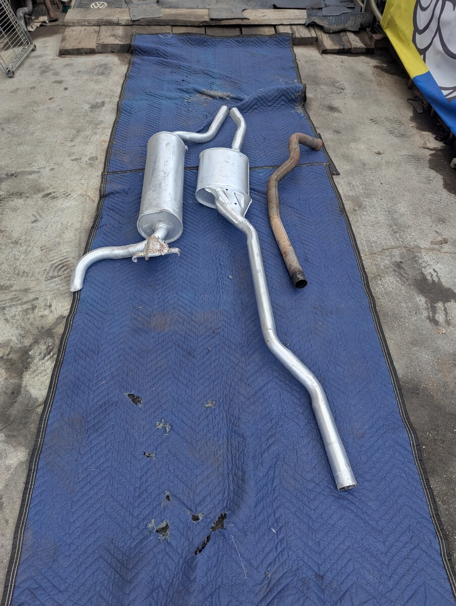 メルセデスW123、300TDマフラー拍卖