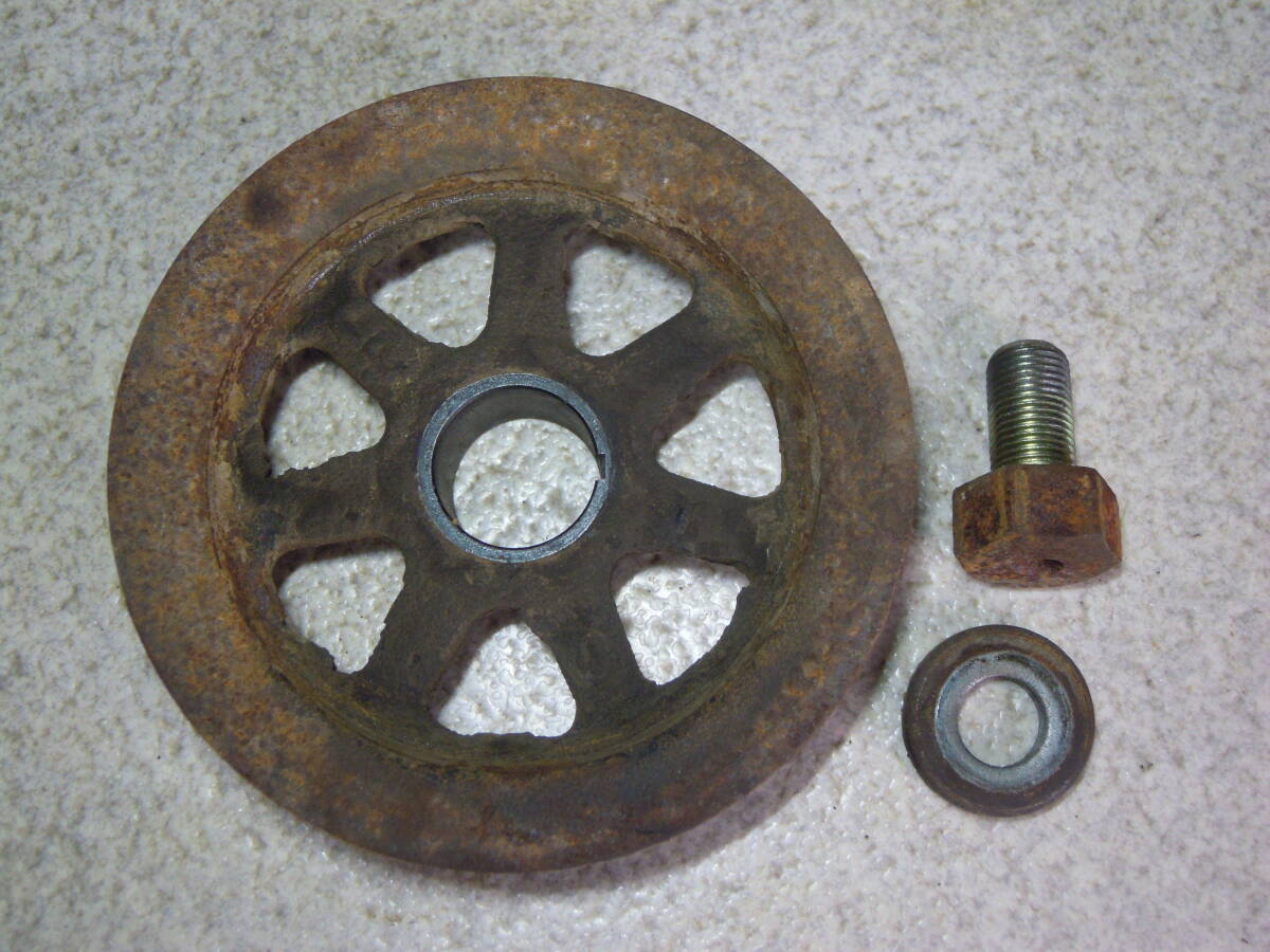 ★送料無料★ 日産 サニートラック サニトラ 120 B122 中期 A12 A型 純正 エンジン クランクプーリー ノーマル品 検) B120 B121 GB120 等?拍卖