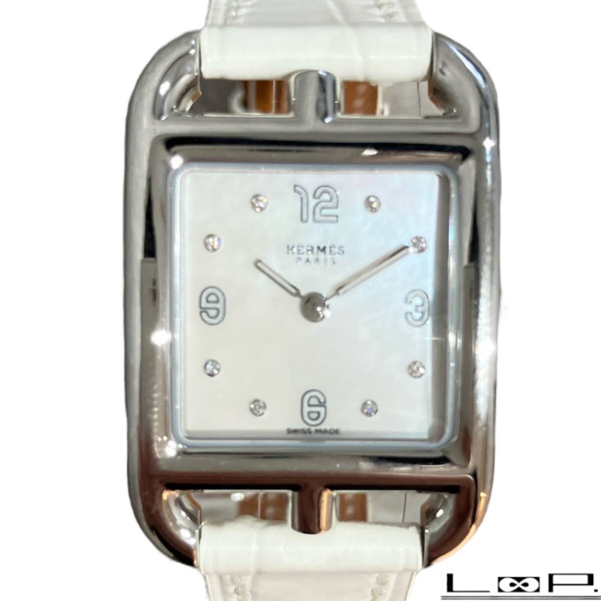 ■美品■ エルメス HERMES ケープコッド 腕時計 QZ 白 シェル CC1.210a 【40975】拍卖