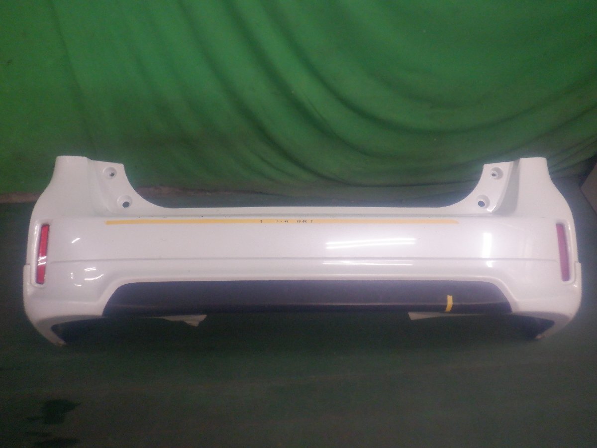 【個人宅発送不可】トヨタ プリウスα ZVW40W 純正 リアバンパー モデリスタスポイラー 52159-47909 ホワイト系 070拍卖