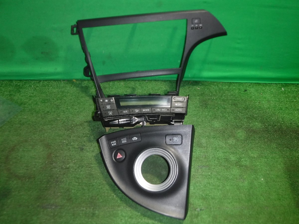 【ヤ①】トヨタ プリウス ZVW30 純正 オーディオパネル シフトパネル エアコンスイッチ 55474-47060 75D725 55404-47010拍卖