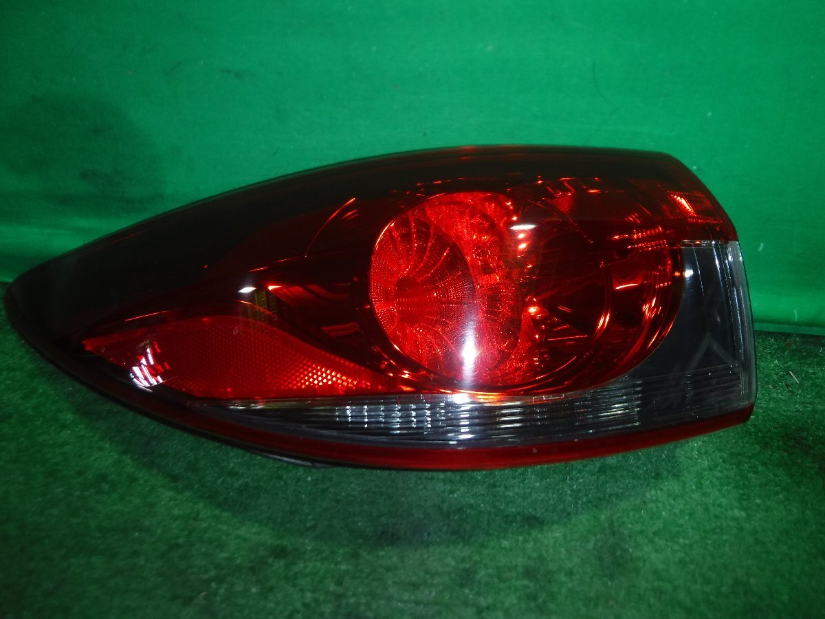 【ヤ①】マツダ アテンザ GJ2FP 純正 左 テールランプ KOITO 220-41957拍卖