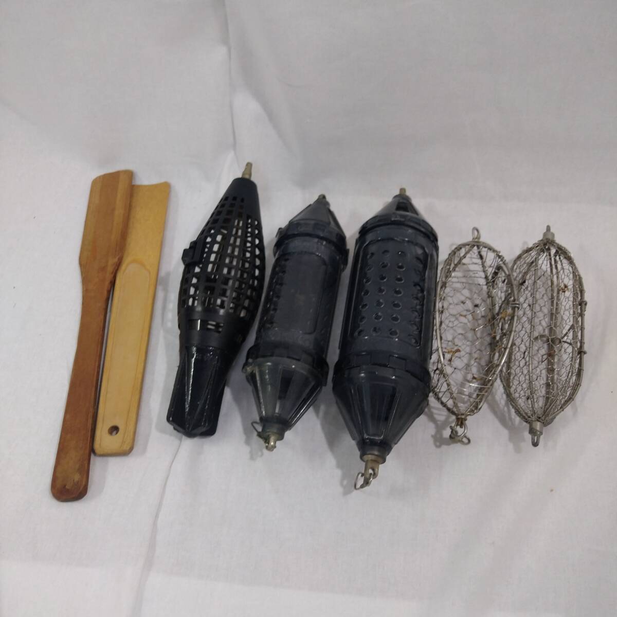 【良品】詳細不明 サビキ篭 5点 へら2点 まとめ サビキカゴ 仕掛け【釣り具 フィッシング 釣具 アウトドア 趣味 堤防 魚】11拍卖