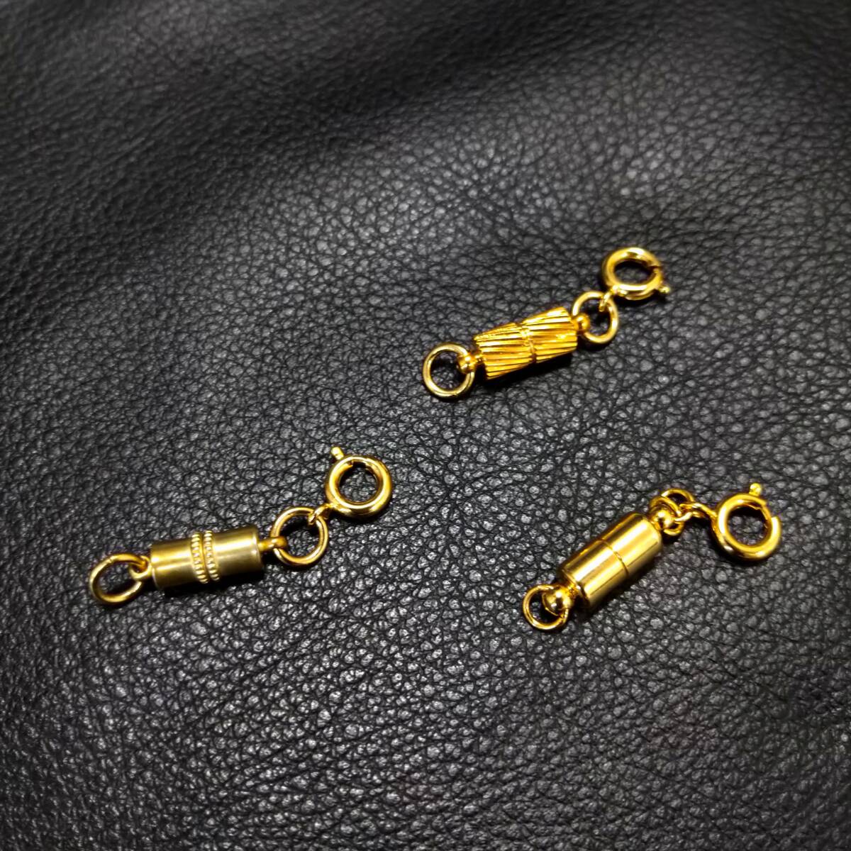 【良品】ネックレス 磁石 マグネット 留め具 ゴールド 3点 ワンタッチ【アクセサリー 留め具変換 金 オシャレ お洒落 便利 脱着 レア】48拍卖