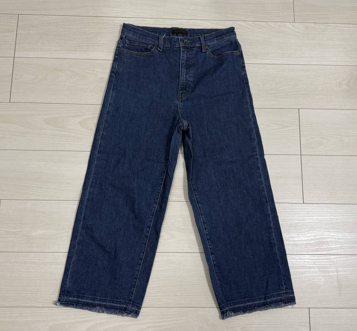 ★ユニクロ UNIQLO ハイライズワイドクロップドジーンズ 27★拍卖