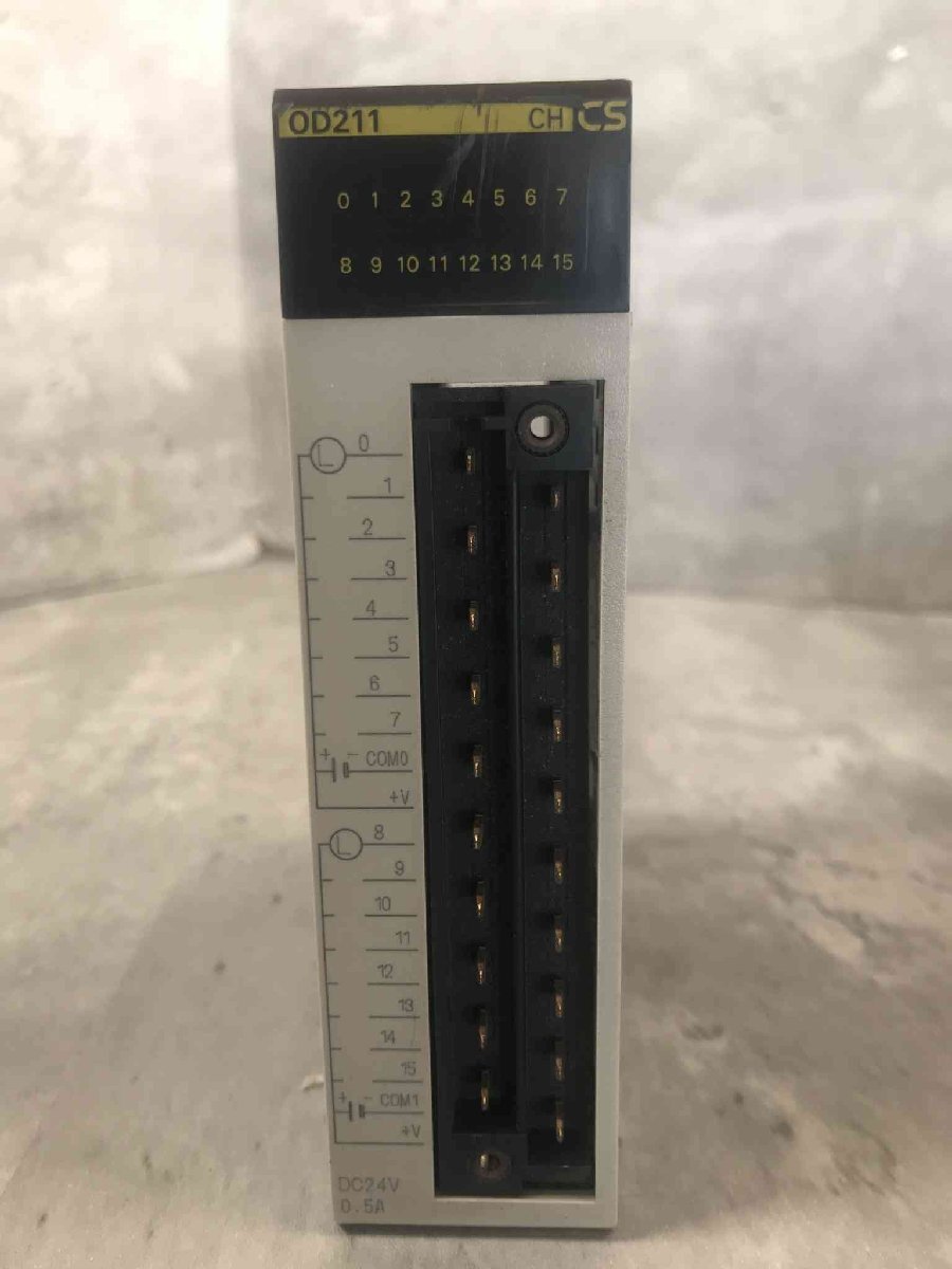 OMRON オムロン DC出力ユニットCS1W-OD211 #3【送料無料】拍卖