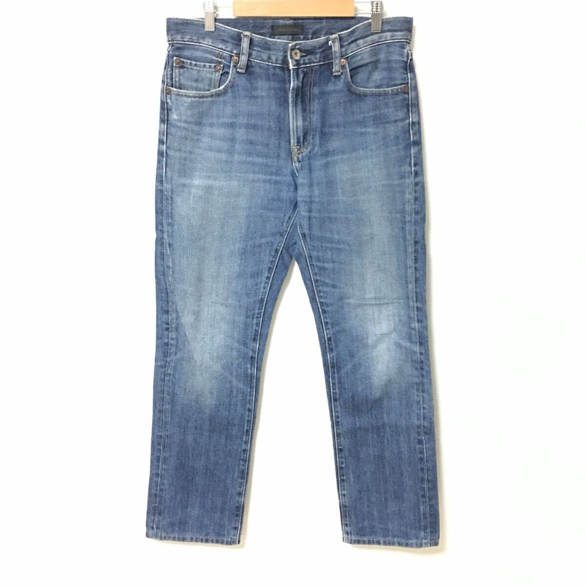 定番ジーンズ◎【UNIQLO】ユニクロ カイハラデニム レギュラーストレート ミドルライズ アメカジ 綿 メンズ ブルー サイズW30/Y35871fF拍卖
