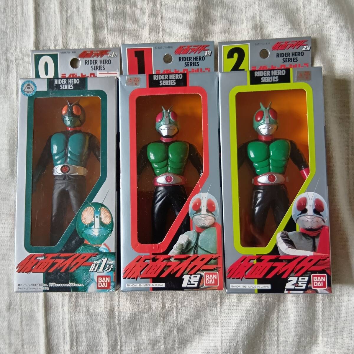 仮面ライダー バンダイ ライダーヒーローシリーズ19体拍卖