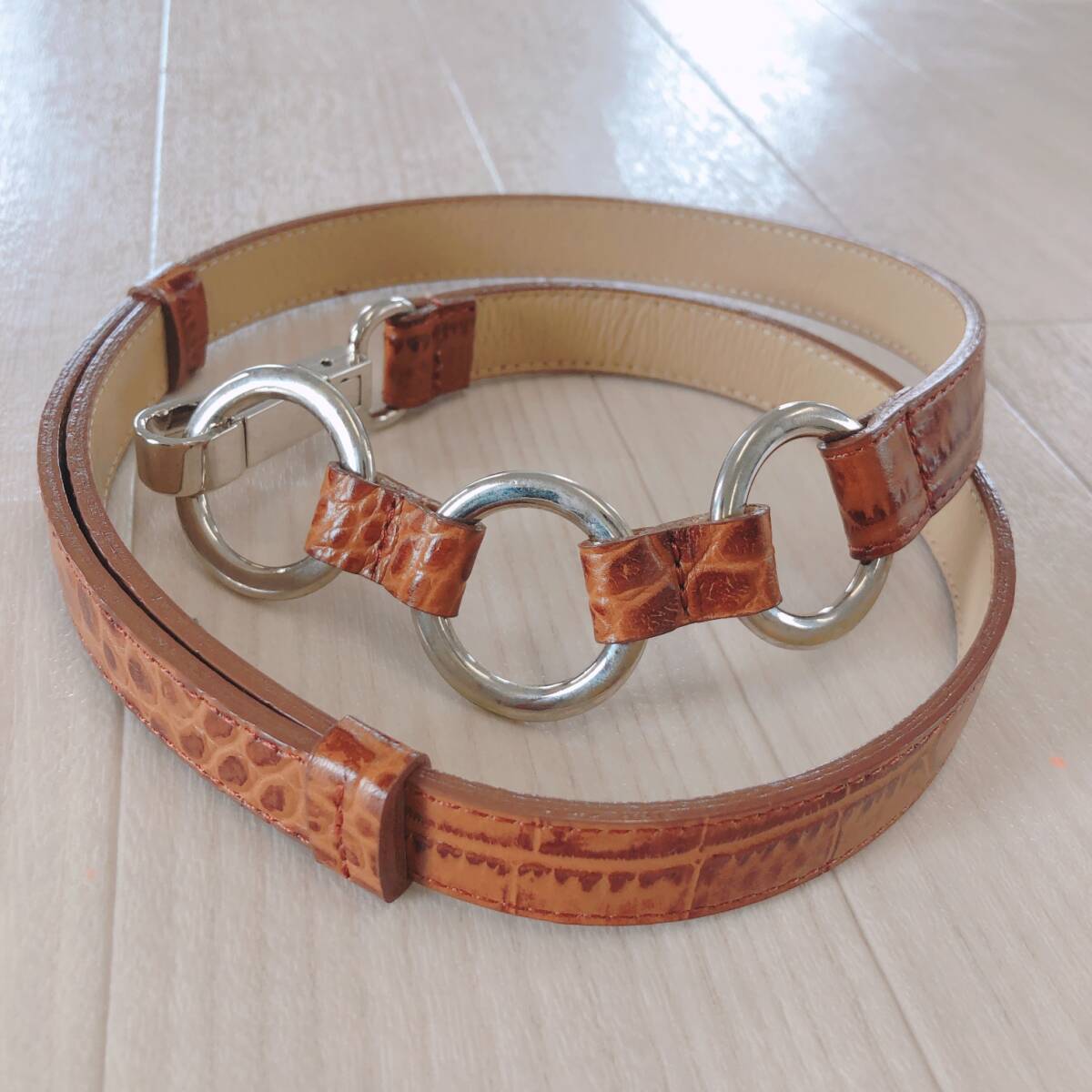 Y1507 ベルト リング 三連 カラビナ ブラウン 茶 おしゃれ 万能 クール 拍卖