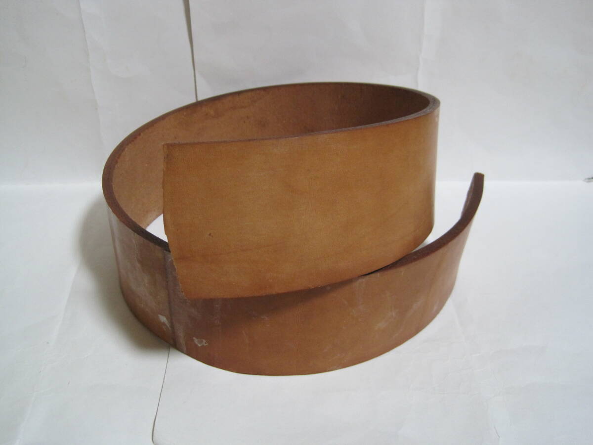 革砥石 長さ(約)90cm 幅7.5cm 厚さ0.5cm拍卖