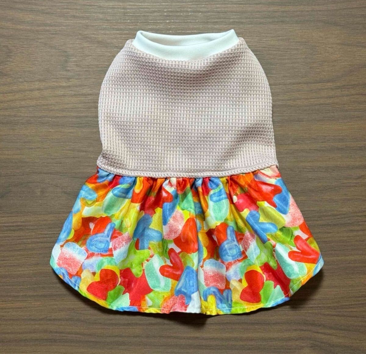 カラフルグミ ワンピース XSサイズ 犬服 ハンドメイド拍卖
