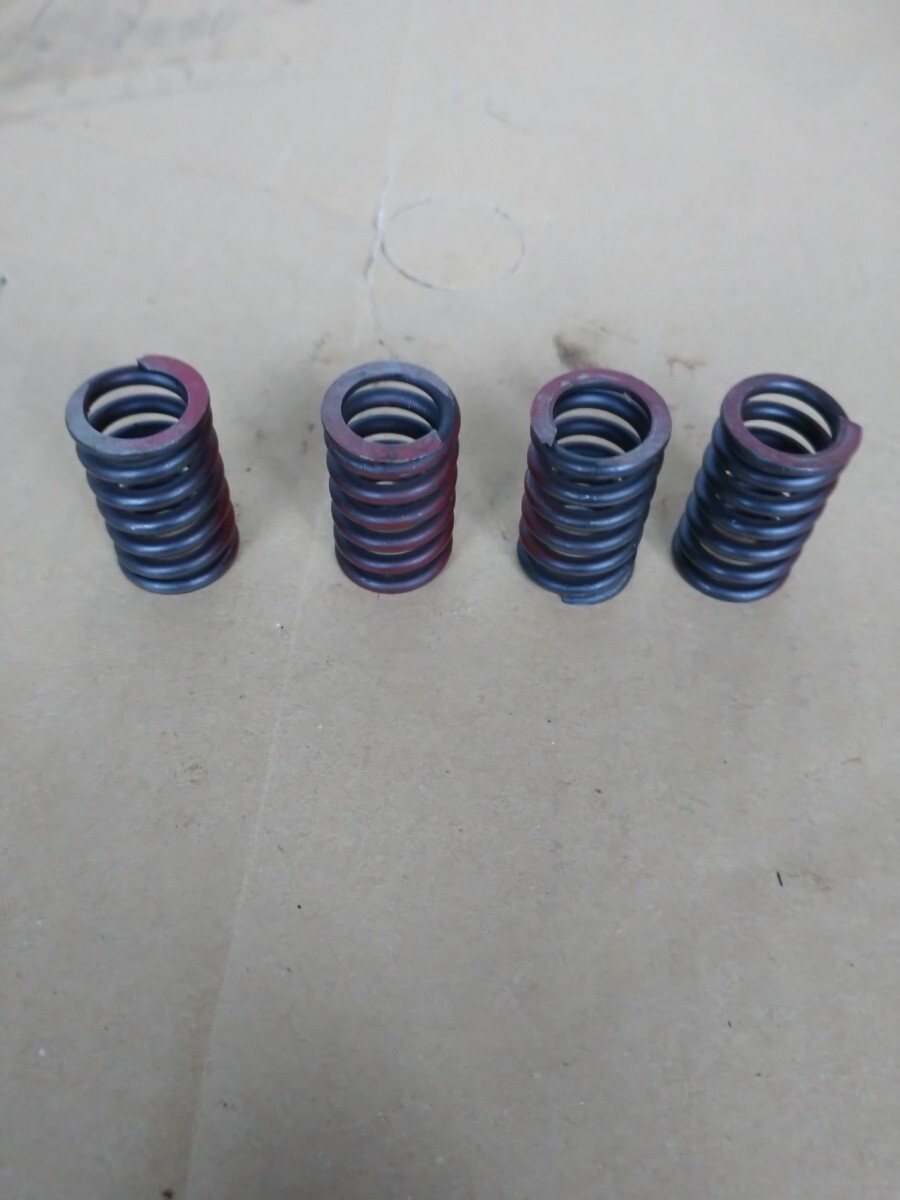 【新同品】旧CB400F (398cc 408cc)/空冷エンジン用/品番14751-333-010/ヘッドバルブアウタースプリング/4個セット!拍卖