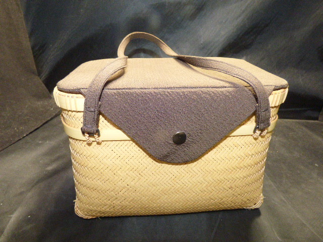 み903.かごバッグ 竹バッグ 工芸品 浴衣に 夏バッグ ハンドバッグ 竹細工拍卖