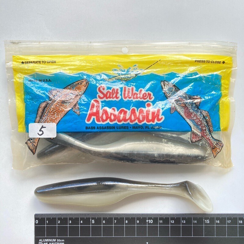 813731 新品 ソルトウォーターアサシン シーシャッド 6インチ 5本 #ブラックシャッド SALT WATER ASSASSIN オールド品 KZBN拍卖