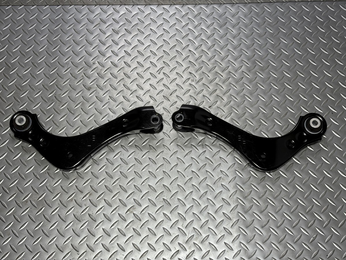 80系 トヨタ ハリアー 純正 リアアッパーアーム MXUA85/MXUA80/AXUH85/AXUH80 (25070106)拍卖