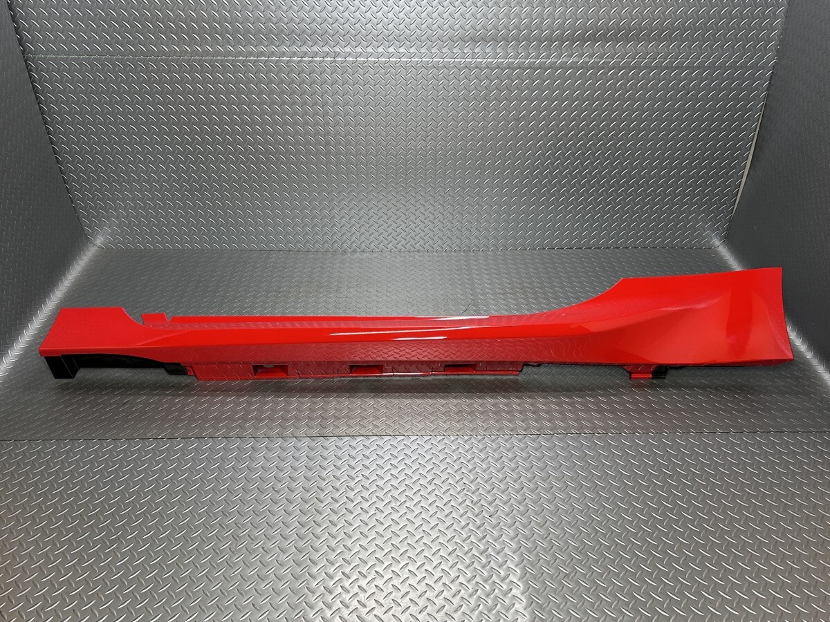 【新車外し】ZN8トヨタGR86/ZD8スバルBRZ 純正 サイドステップ左 赤/DCK/スパークレッド/イグニッションレッド 品番C190100420 (25070085)拍卖
