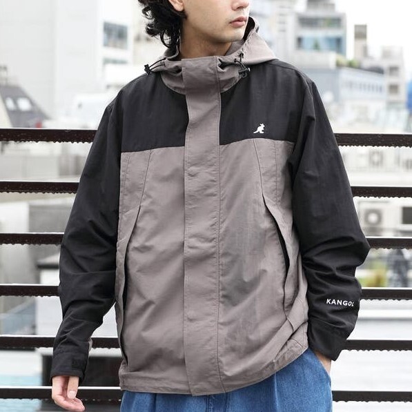 KANGOL×8(eight)/カンゴール×エイト/配色切り替えマウンテンパーカー/2トーン/ブラウングレー×ブラック/ロゴ刺繍/フーデッドジャケット拍卖