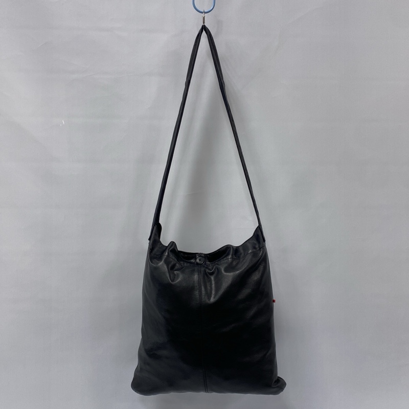 Permanent Age/パーマネントエイジ/ボタントップ/ラムレザーショルダーバッグ/ブラック/ユニセックス/A4対応サイズ/本革/トートバッグ拍卖