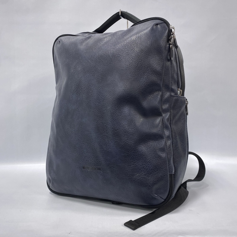 MOUSTACHE/ムスタッシュ/FAUX LEATHER BACKPACK/バックパック/リュック/ボックス型/ラウンドファスナー/ネイビー系/ビジネス/バッグ拍卖