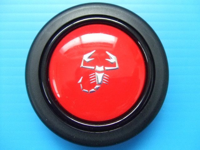 当時物 新品 momo製 アバルト ホーンボタン 旧車 昭和 ホーンスイッチ ABARTH フィアット FIAT 赤色 赤 モモ ステアリング ハンドル sub拍卖