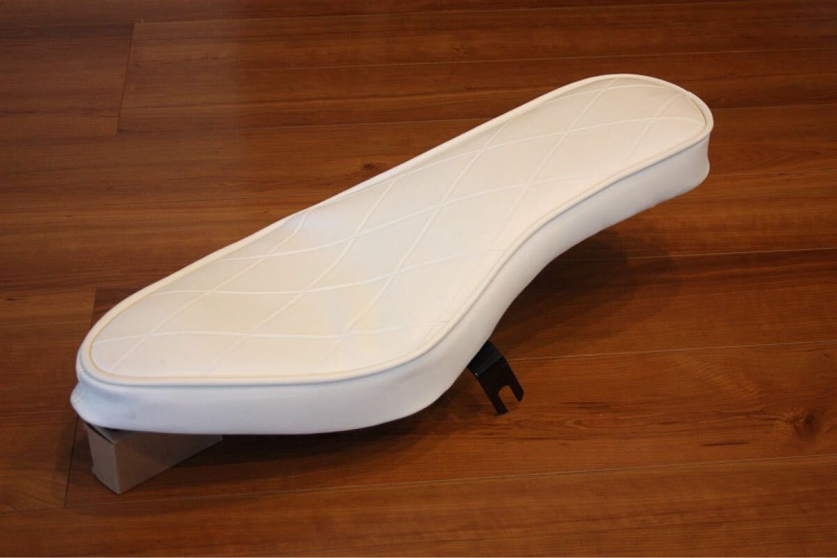 NOS 当時物 ジュリアーリ コブラシート 白 GIULIARI チョッパー パン ショベル ナックル スポーツスター アイアン リジット拍卖