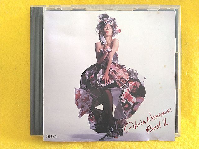 中森明菜 BEST II ベスト2 32L2-49 ベスト盤CD 難破船 TATTOO ジプシー・クイーン DESIRE 情熱 TANGO NOIR BLONDE アルマージ Fin 中古拍卖