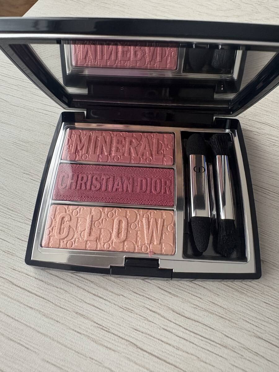 Dior☆クリスチャンディオール☆833MINERAL ROSE☆限定☆新品未使用拍卖