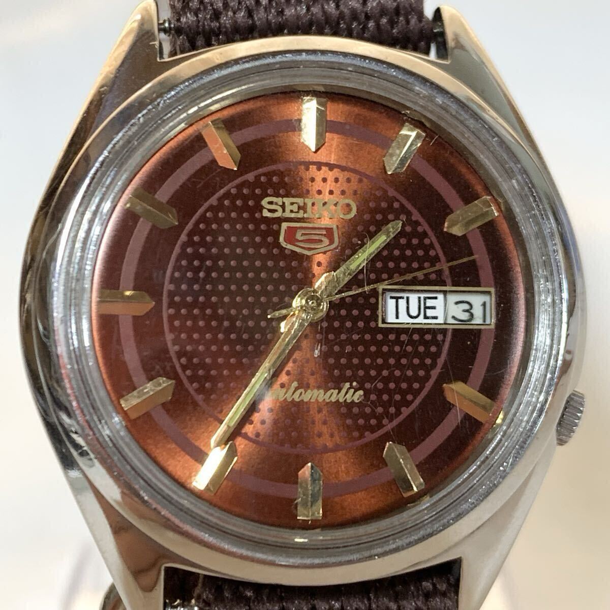 セイコー 5 ビンテージ SEIKO5 腕時計 自動巻き デイデイト 稼働品 海外正規品 ステンレス 7009-8210 vintage 922067 スタンド バンド拍卖