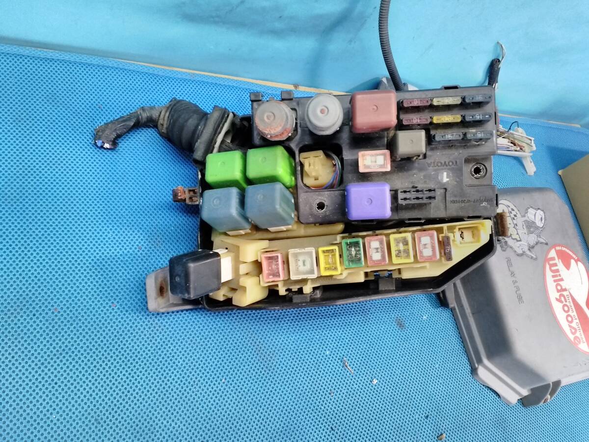 売り切り!! TOYOTA トヨタ 90マーク2 1JZ-GTE ツアラーV エンジンルーム内ヒューズボックスAssy拍卖