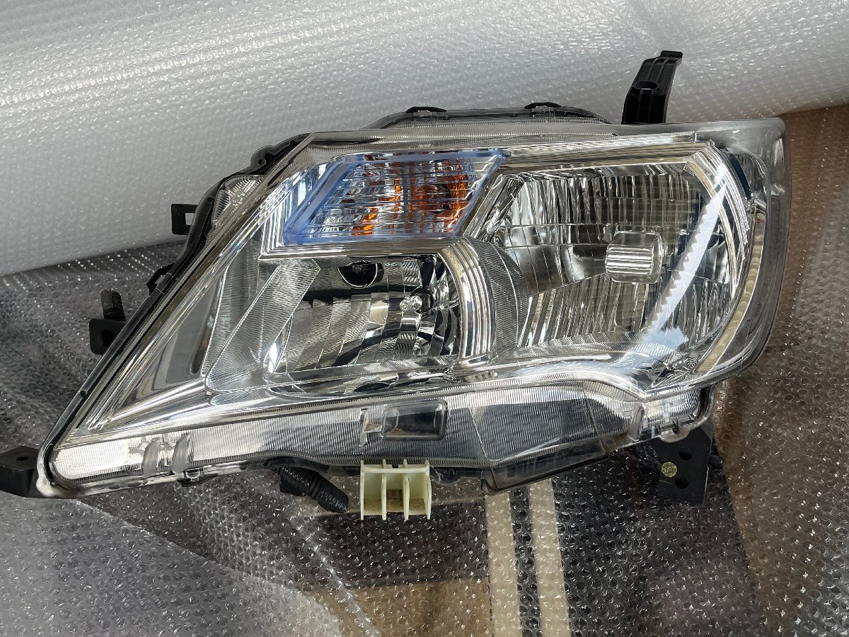 日産 ニッサン セレナ  C26  HFC26 前期  HIDヘッドライト左のみ 9754拍卖