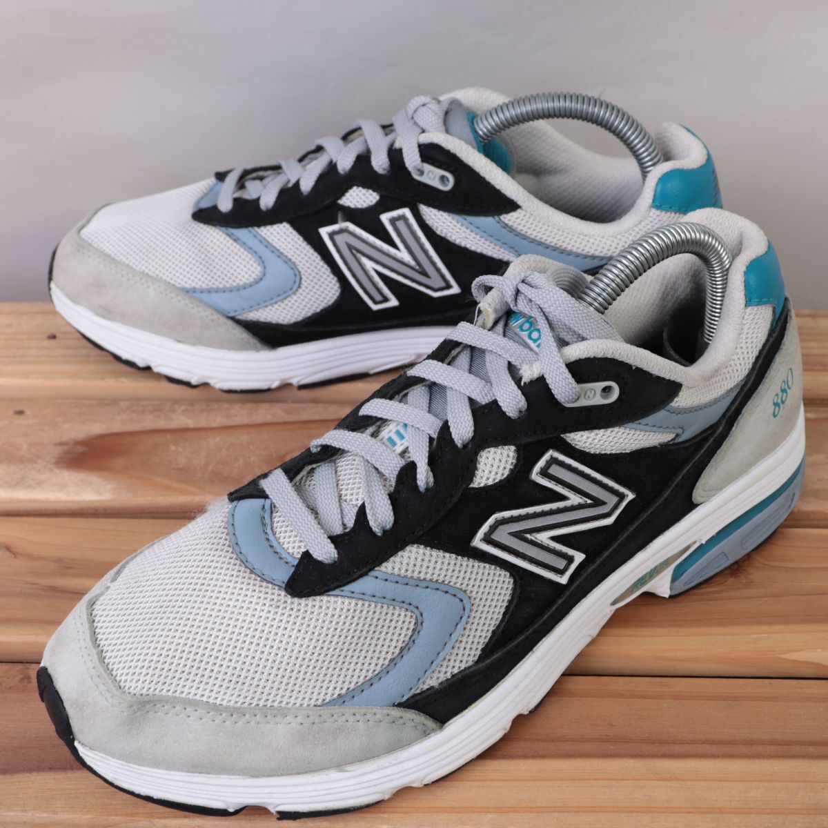 z1129【880】ニューバランス US9 26.0cm/グレー 黒 ブルー newbalance レディース スニーカー 中古拍卖