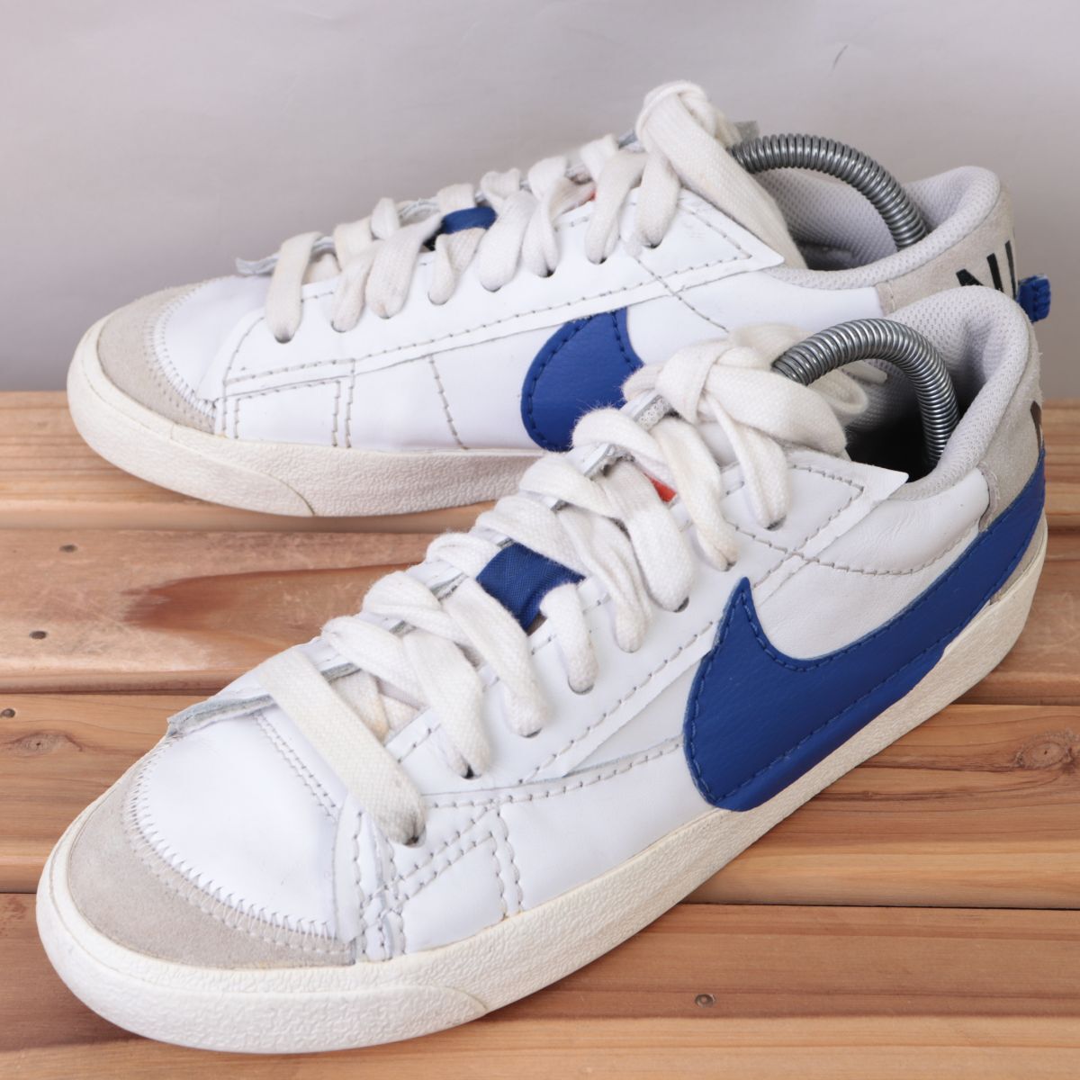 z1180 ナイキ ブレーザー ロー77 ジャンボ US8 26.0cm/白 ホワイト 青 NIKE BLAZER LOW '77 JUMBO ブレザー メンズ スニーカー 中古拍卖