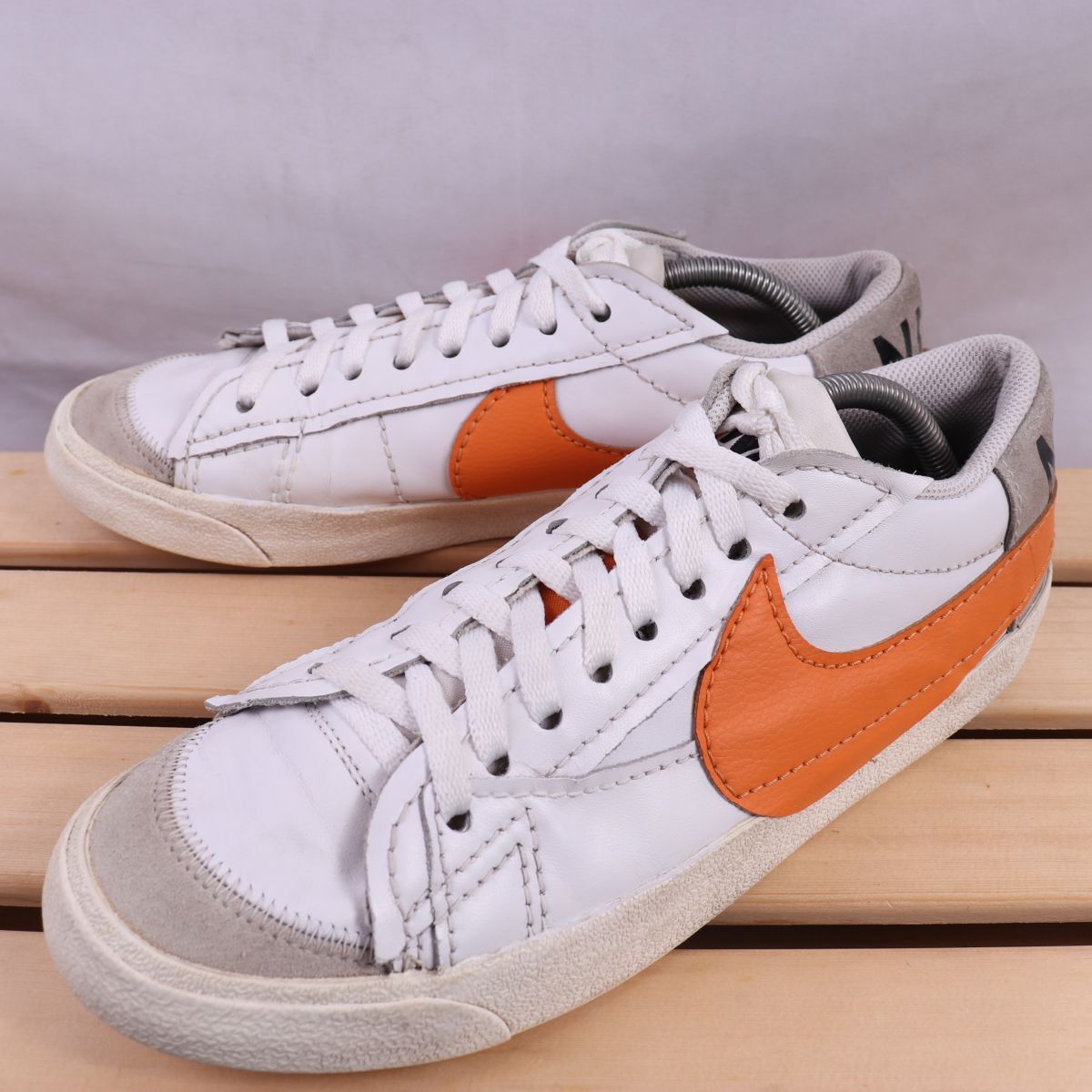 z1254 ナイキ ブレーザー ロー US10 28.0cm/白 ホワイト オレンジ ライトグレー NIKE BLAZER LOW ブレザー メンズ スニーカー 中古拍卖
